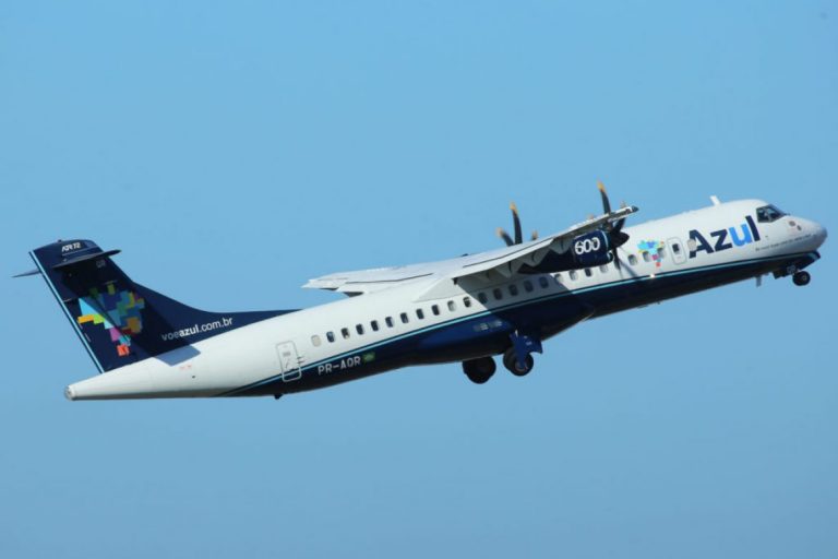 Leia mais sobre o artigo Azul retoma voos regulares ligando Recife à Mossoró