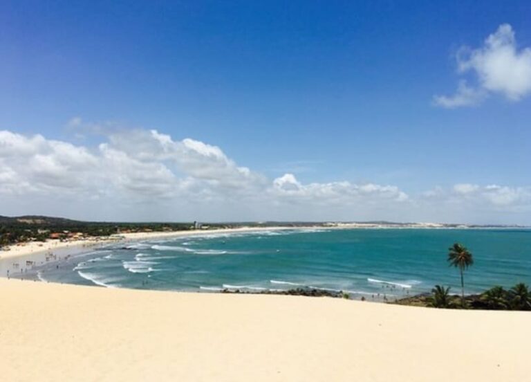 Leia mais sobre o artigo Baía dos Golfinhos e Genipabu estão entre as dez melhores praias da América do Sul em ranking do Tripadvisor